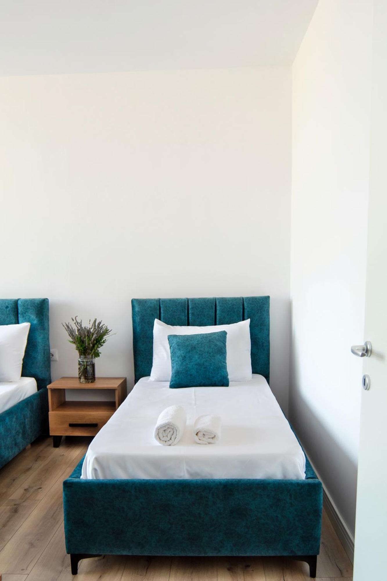 Urban Serenity City Skyline View Apartment 1 Tirana Exterior foto
